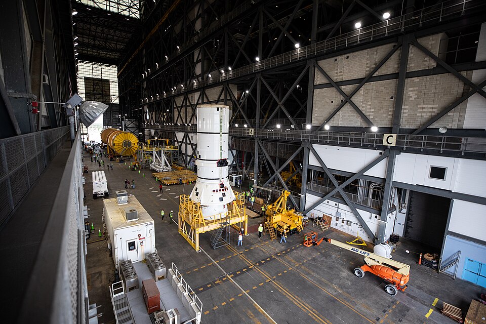 SLS booster stacking for Artemis II