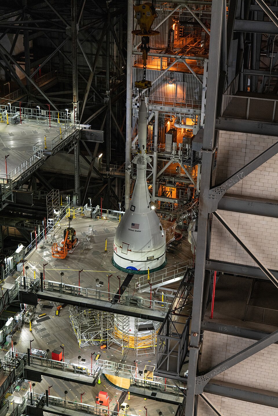 SLS in VAB