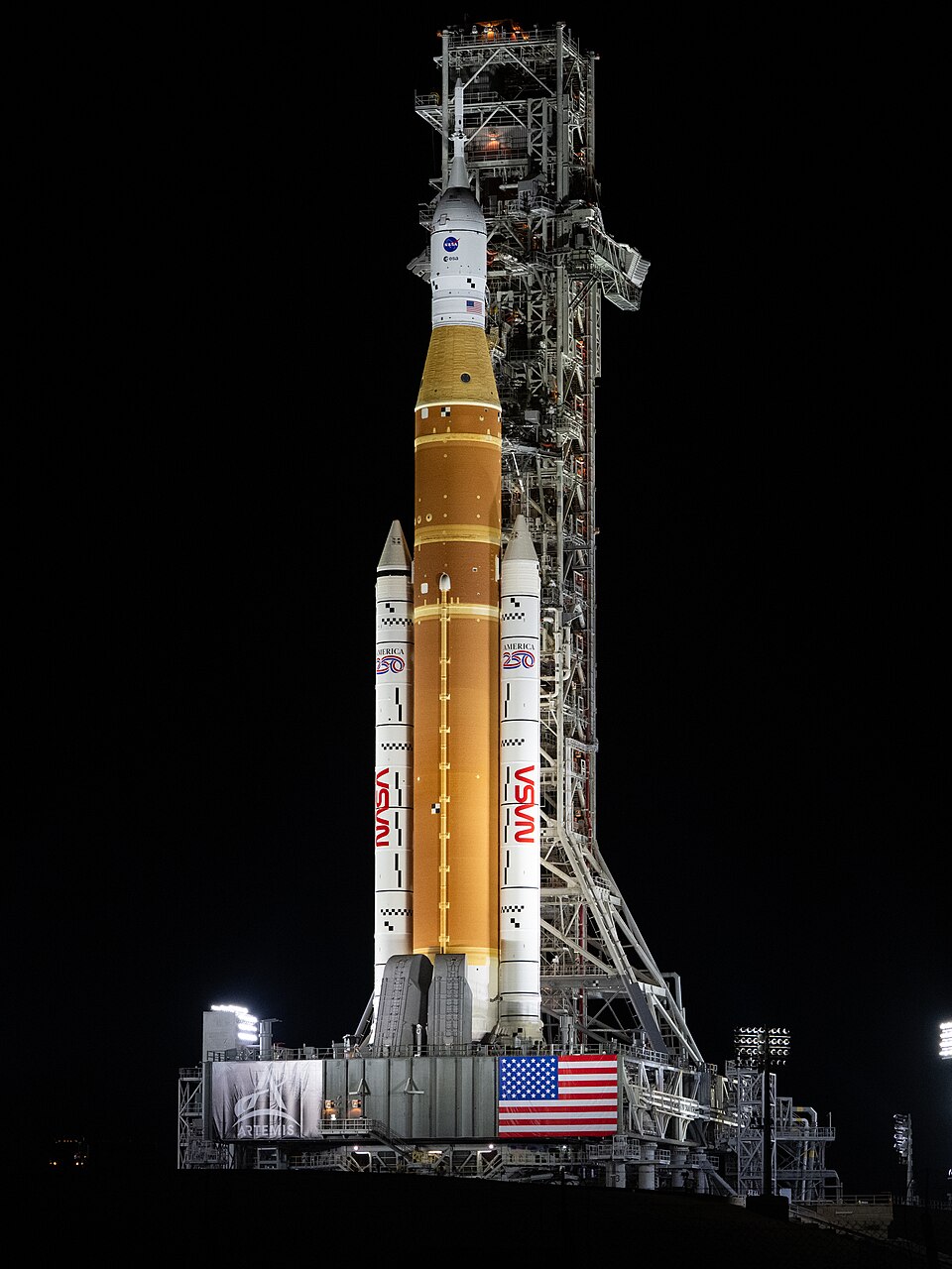 Artemis II night rollout