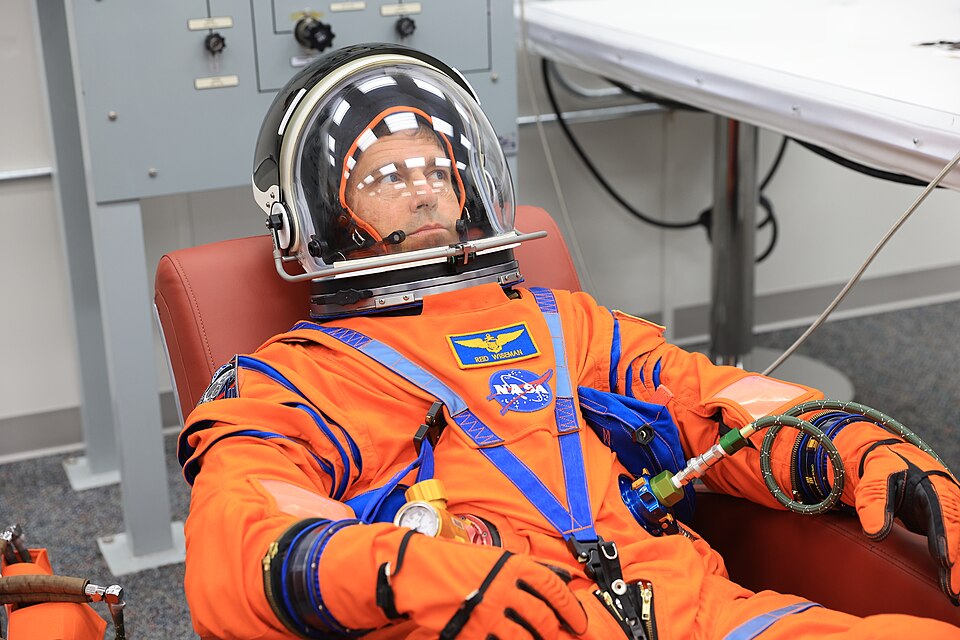 Artemis II crew suit-up